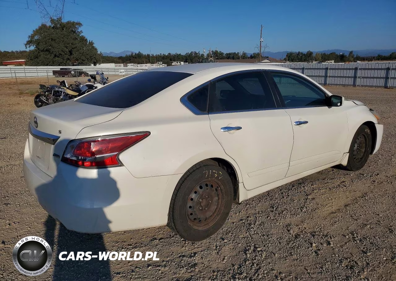 2014 Nissan Altima 2.5 S VIN:1N4AL3AP6EN349849 - 3