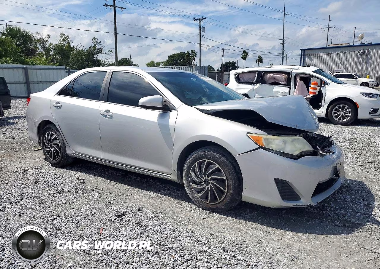 2014 Toyota Camry Le VIN:4T1BF1FK1EU417838 - 4