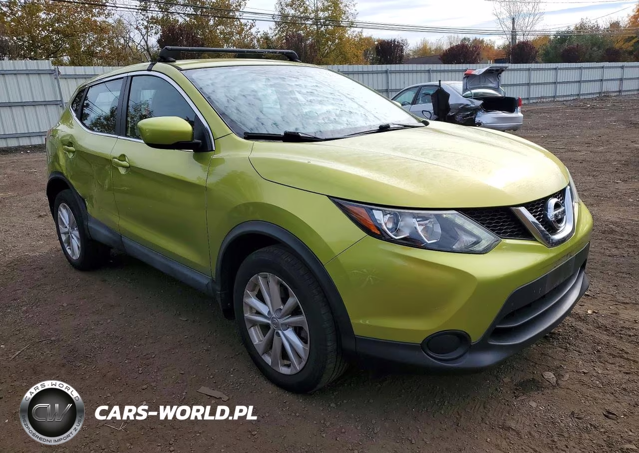 2017 Nissan Rogue Sport S VIN:JN1BJ1CR0HW113576 - 4
