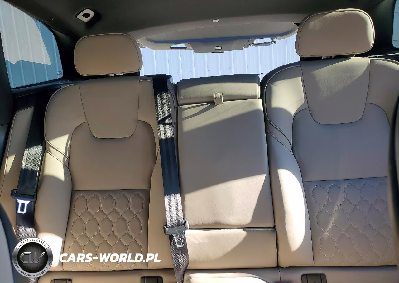 2026 Volvo Xc60 Plus VIN:YV4M12RC0T1454445 - 10