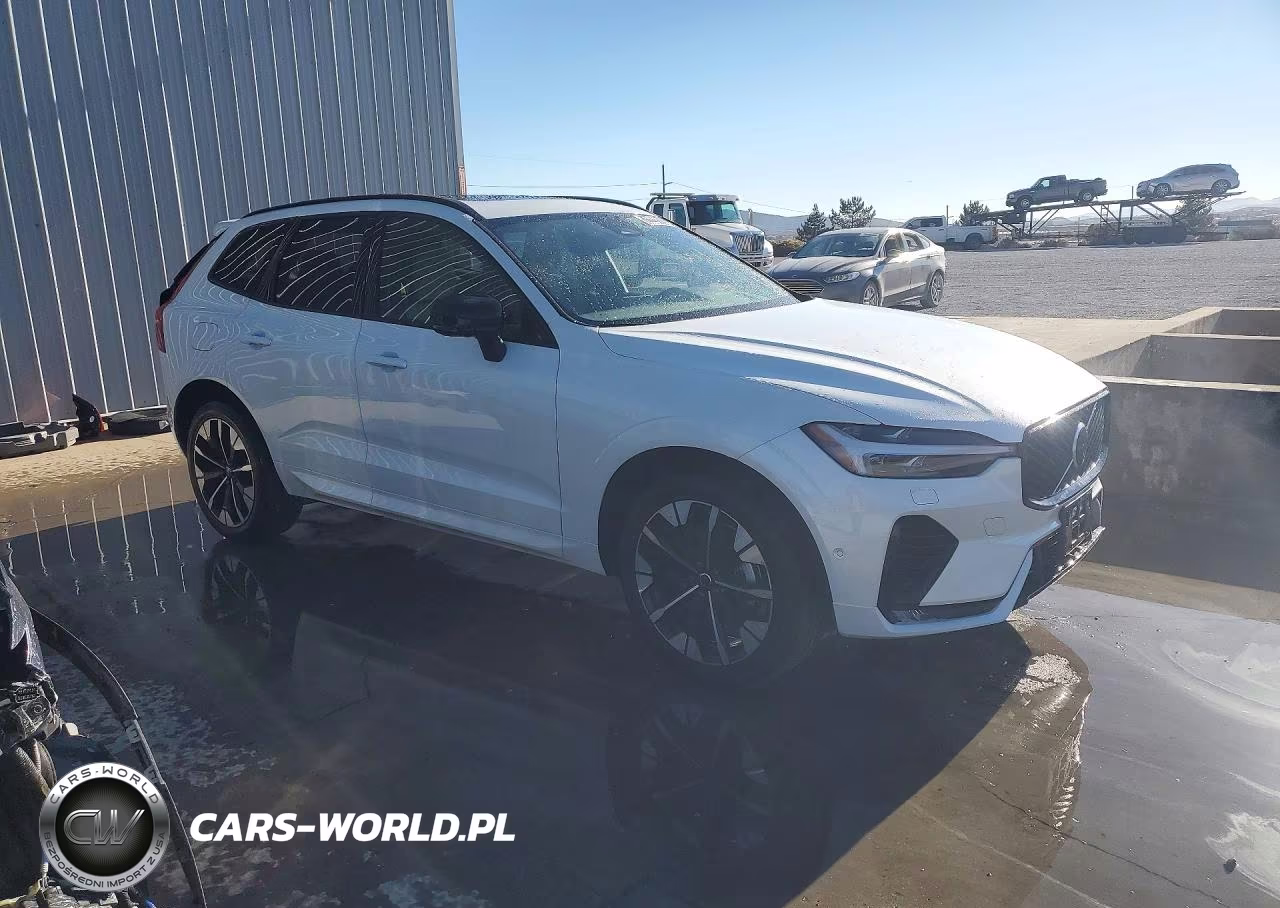 2026 Volvo Xc60 Plus VIN:YV4M12RC0T1454445 - 4