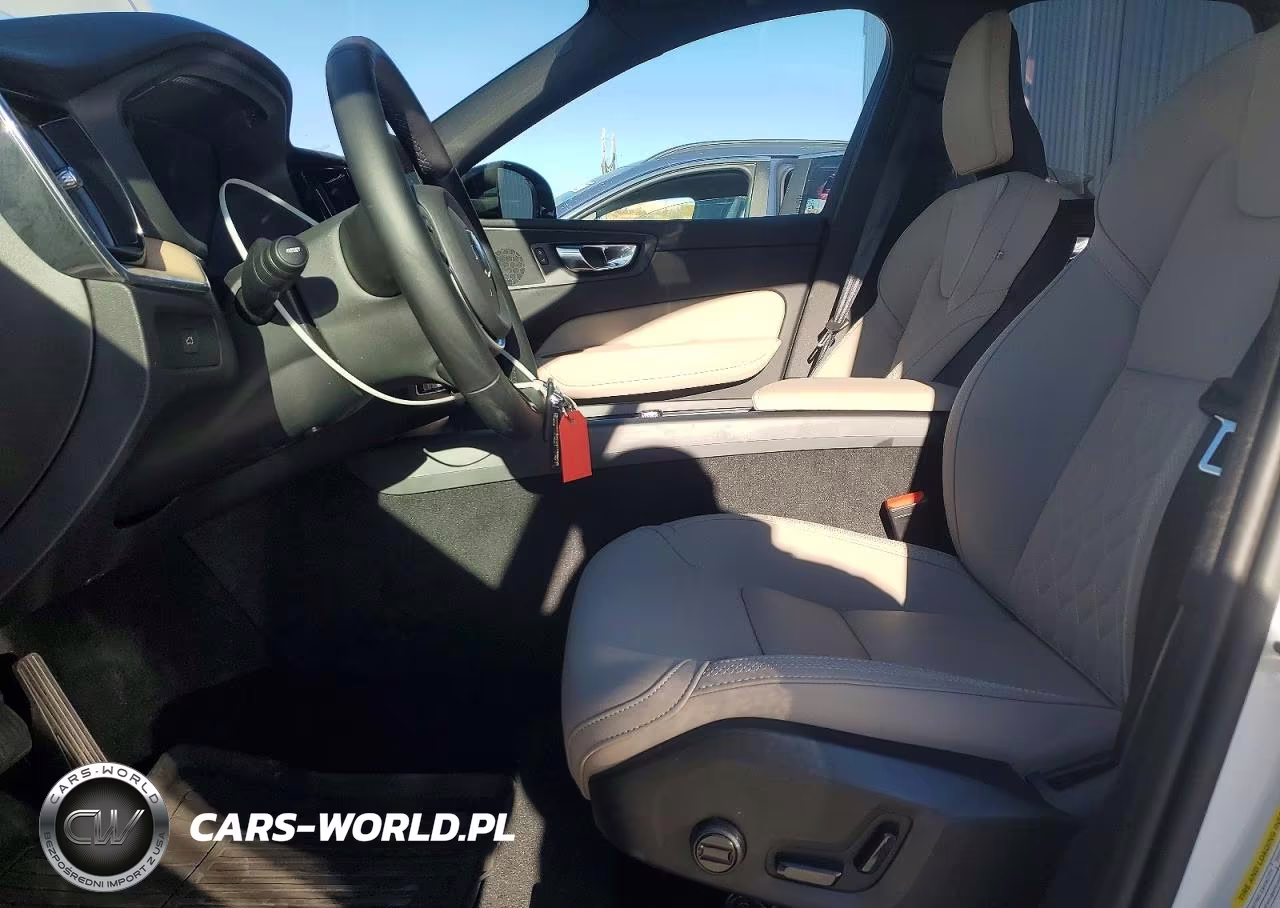 2026 Volvo Xc60 Plus VIN:YV4M12RC0T1454445 - 7