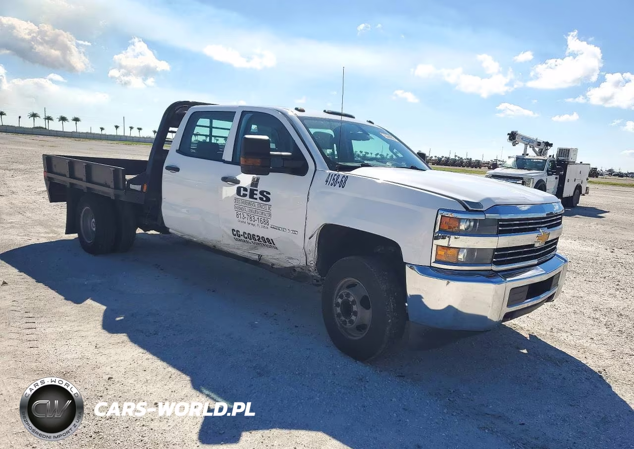 2018 Chevrolet Silverado C3500 VIN:1GB4CYCG9JF224158 - 4