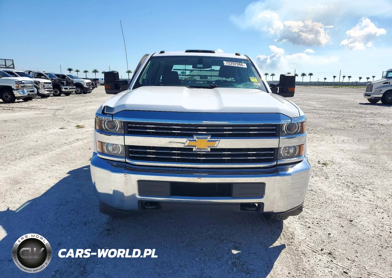 2018 Chevrolet Silverado C3500 VIN:1GB4CYCG9JF224158 - 5