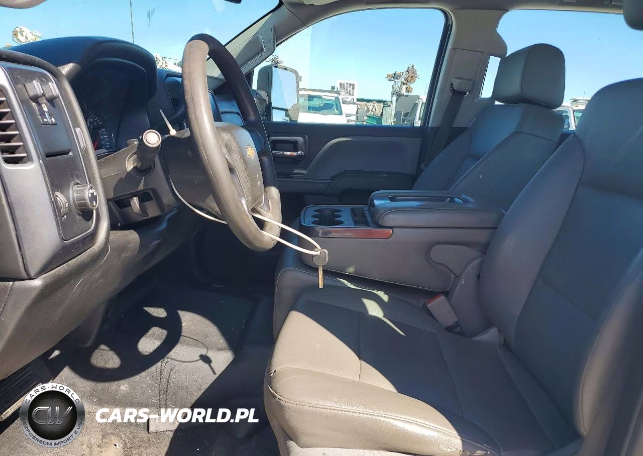 2018 Chevrolet Silverado C3500 VIN:1GB4CYCG9JF224158 - 7