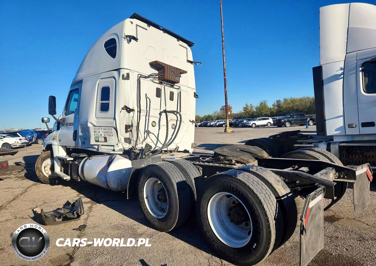 2014 Freightliner Cascadia Semi Truck VIN:3AKJGLBG5ESFY7961 - 2
