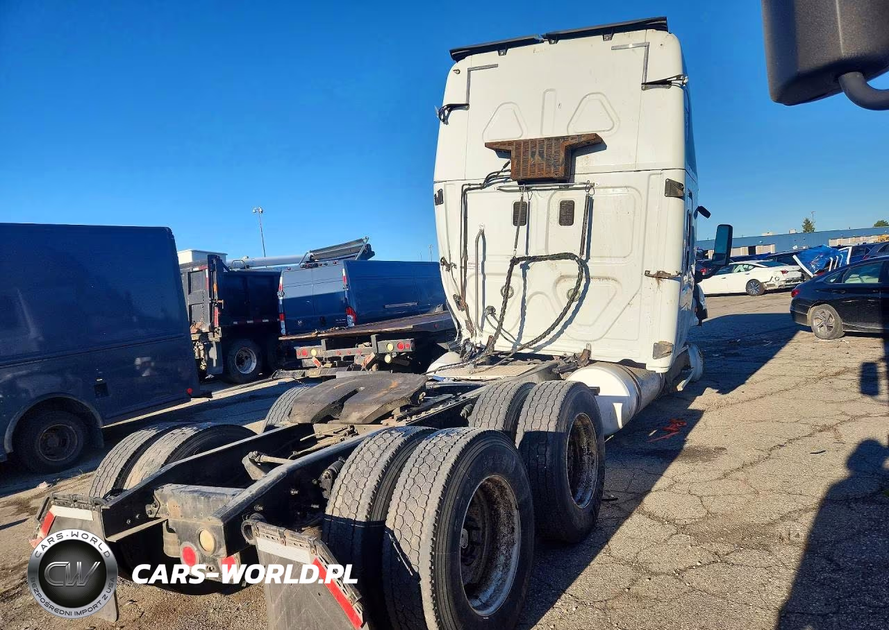 2014 Freightliner Cascadia Semi Truck VIN:3AKJGLBG5ESFY7961 - 6