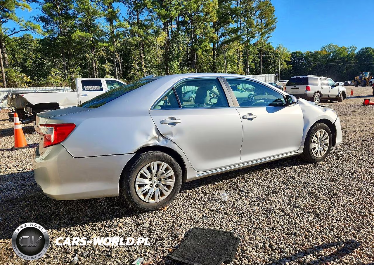 2013 Toyota Camry Le VIN:4T1BF1FK5DU289957 - 3