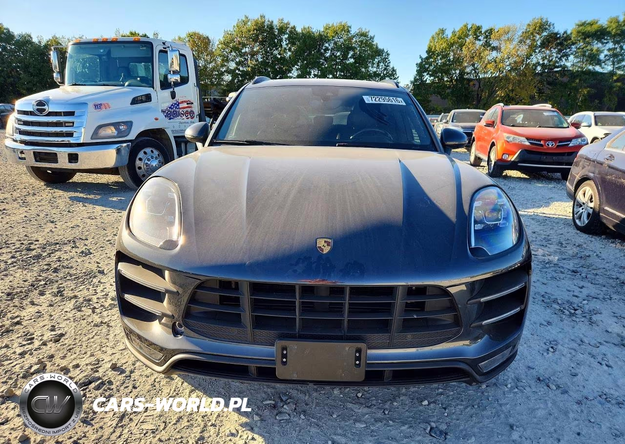 2018 Porsche Macan Turbo VIN:WP1AF2A5XJLB70860 - 5