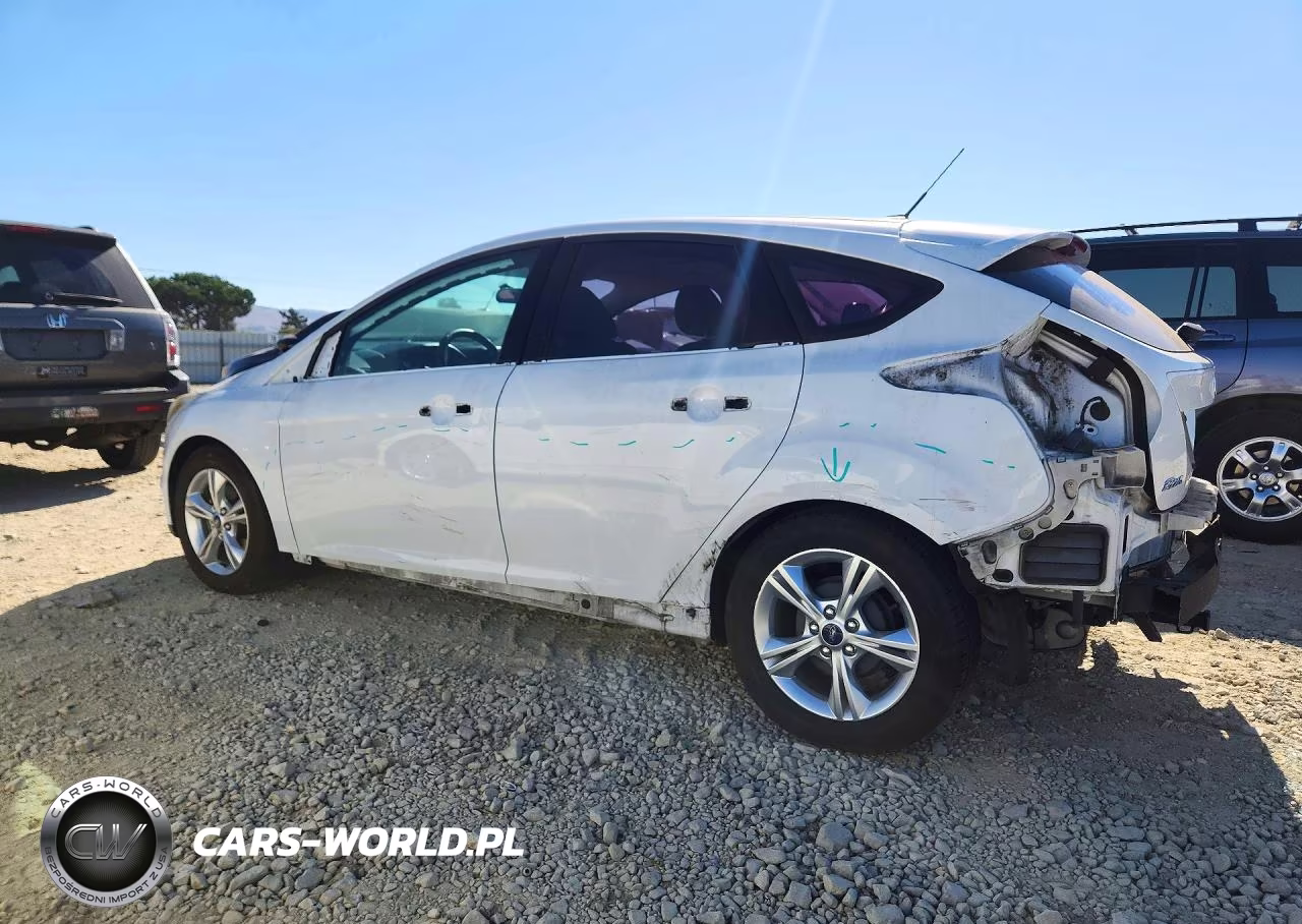 2014 Ford Focus Se VIN:1FADP3K27EL144833 - 2