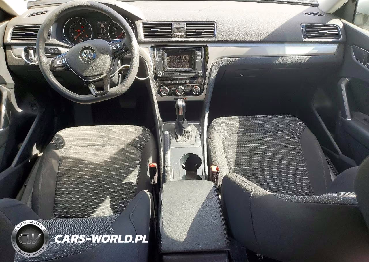 2018 Volkswagen Passat S VIN:1VWAA7A38JC011053 - 8