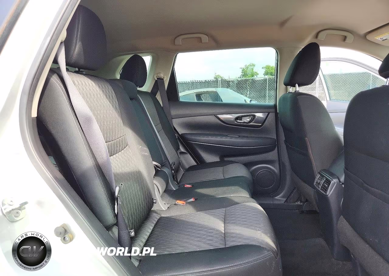 2018 Nissan Rogue S VIN:KNMAT2MT3JP529768 - 11