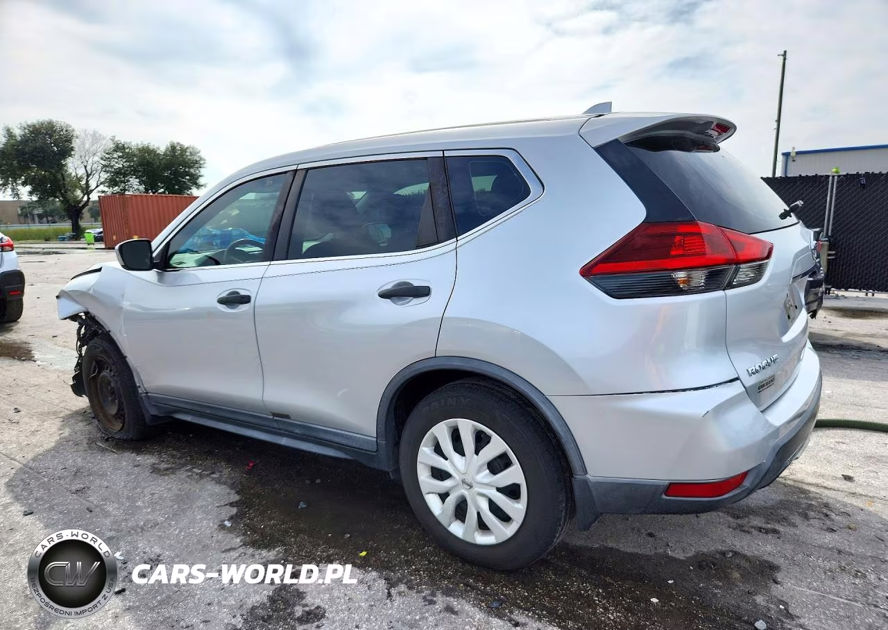 2018 Nissan Rogue S VIN:KNMAT2MT3JP529768 - 2