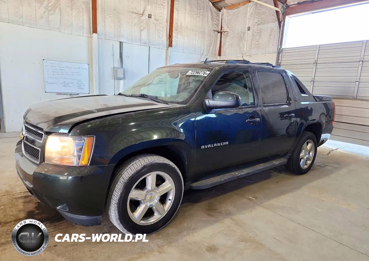 2013 Chevrolet Avalanche Lt VIN:3GNTKFE74DG242945 - 1