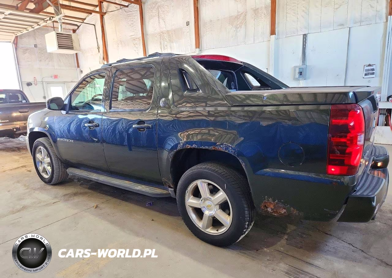 2013 Chevrolet Avalanche Lt VIN:3GNTKFE74DG242945 - 2