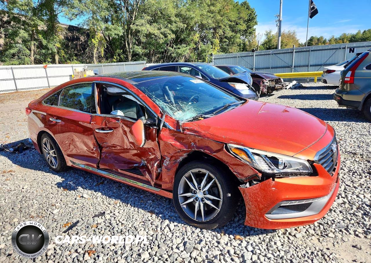 2015 Hyundai Sonata Sport 2.0T VIN:5NPE34AB1FH084894 - 4