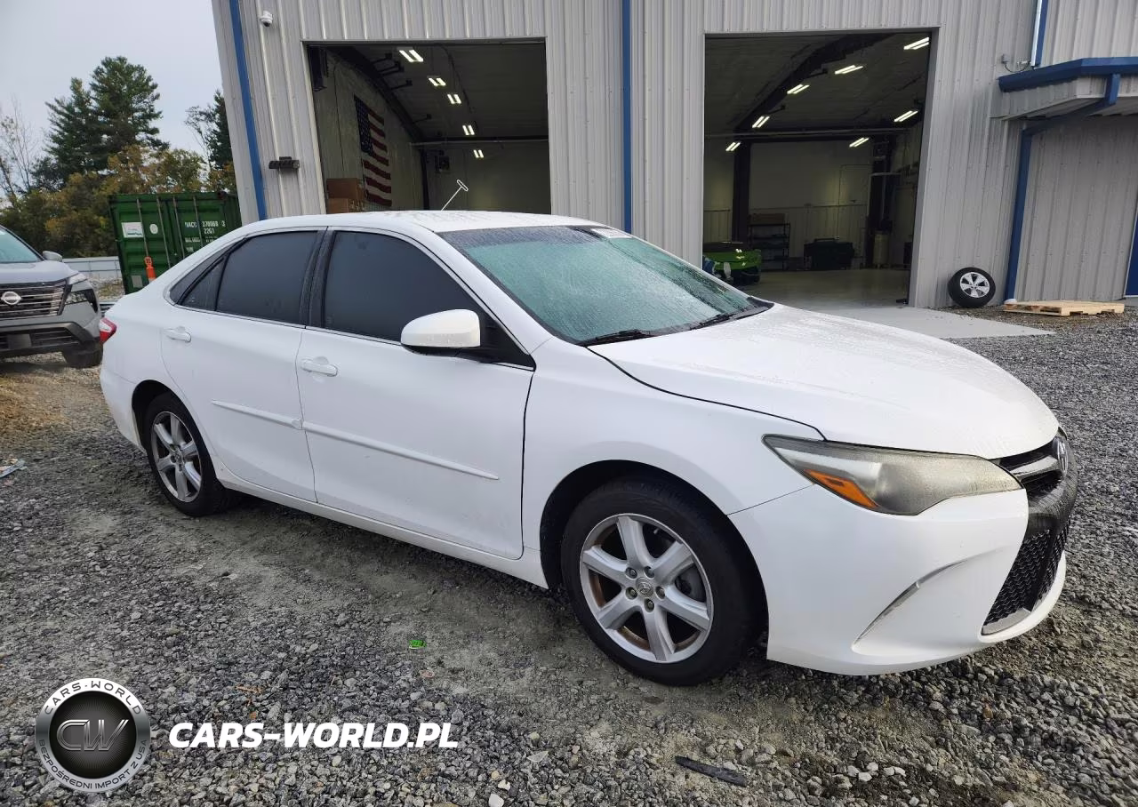 2016 Toyota Camry Se VIN:4T1BF1FK7GU238707 - 4