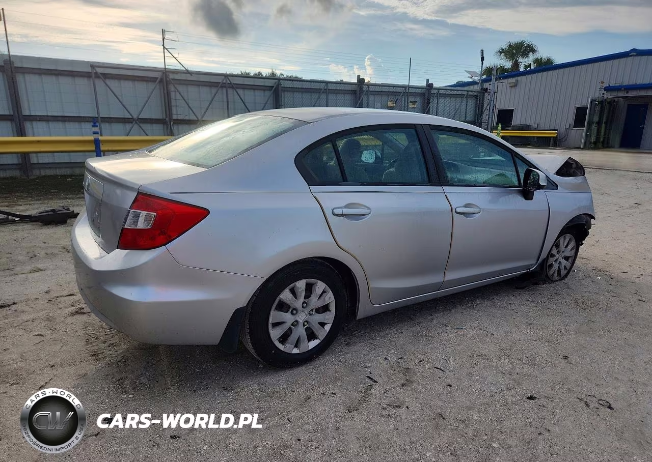 2012 Honda Civic Lx VIN:19XFB2F52CE013735 - 3