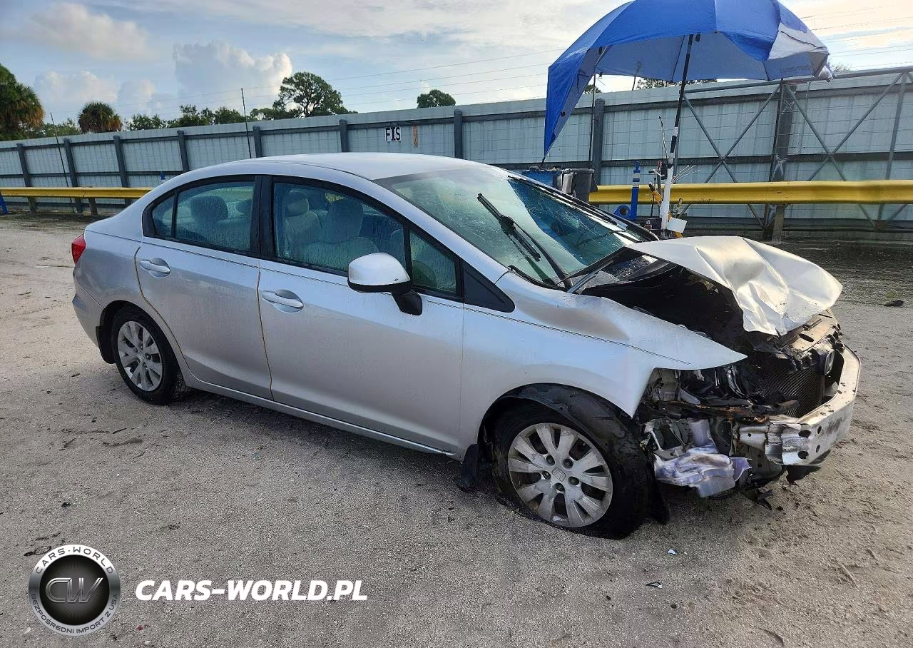 2012 Honda Civic Lx VIN:19XFB2F52CE013735 - 4