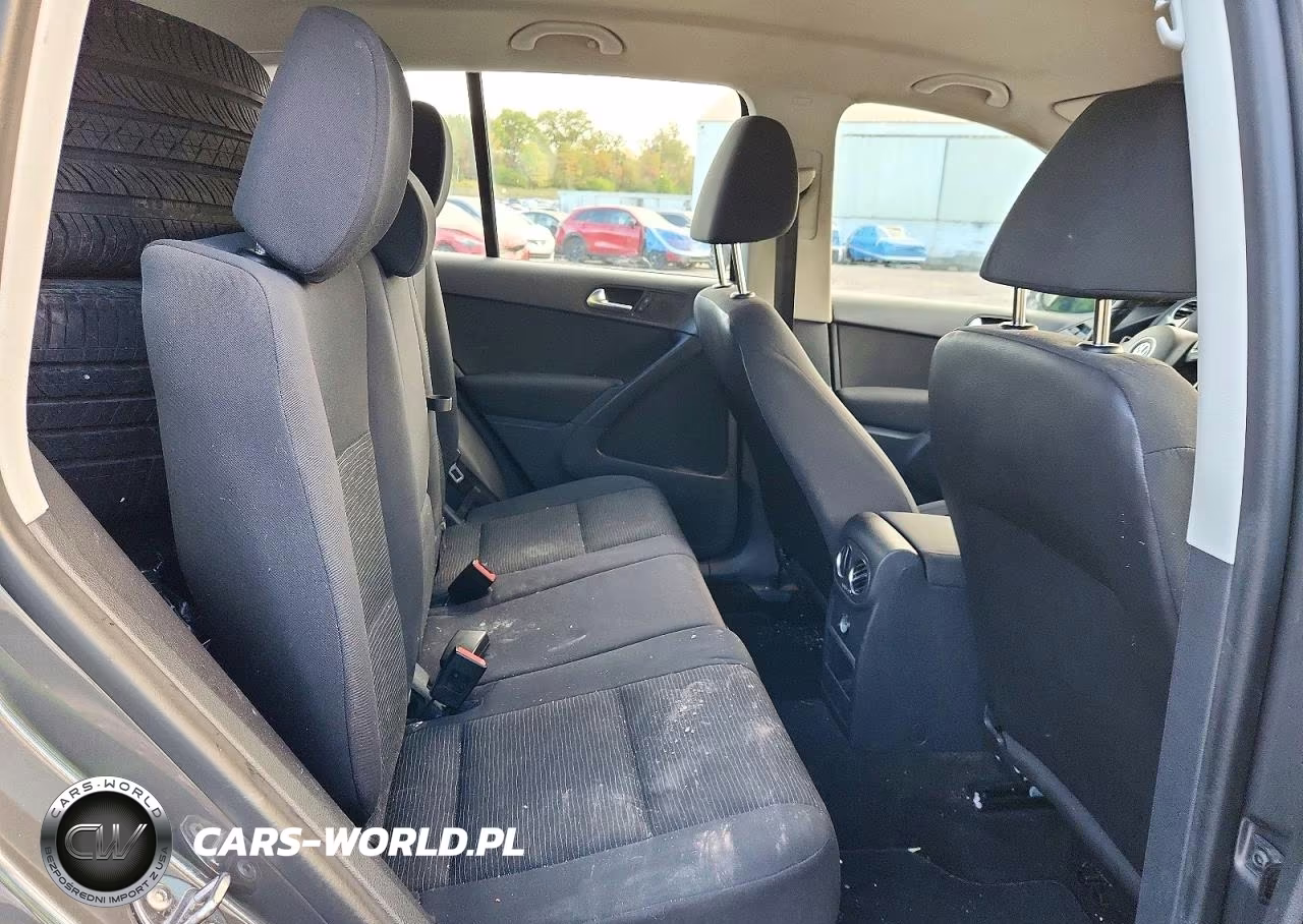 2015 Volkswagen Tiguan S VIN:WVGBV7AX7FW615483 - 11