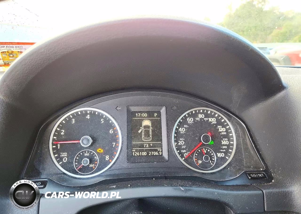 2015 Volkswagen Tiguan S VIN:WVGBV7AX7FW615483 - 9