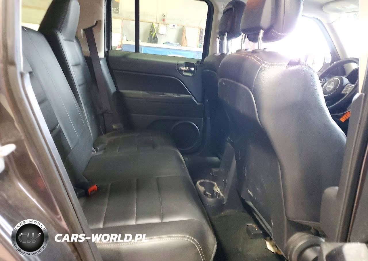 2016 Jeep Patriot Latitude VIN:1C4NJRFB2GD612641 - 10