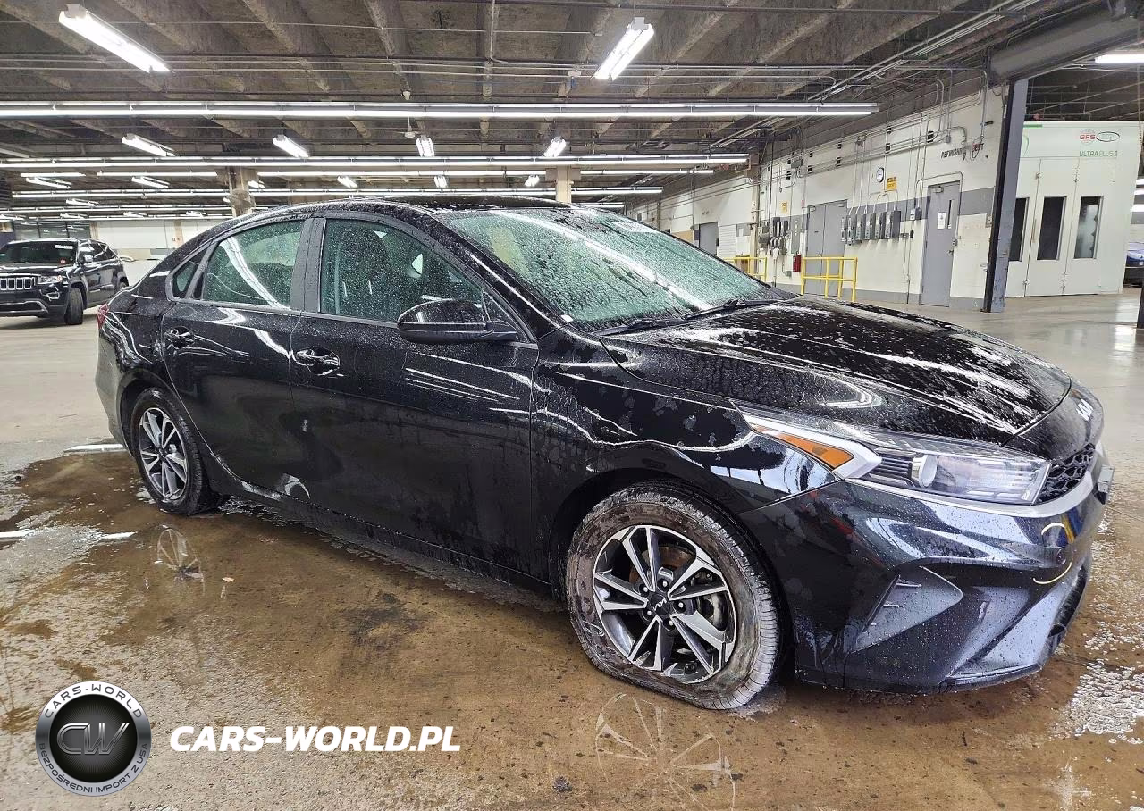 2023 Kia Forte Lxs VIN:3KPF24AD6PE529516 - 4