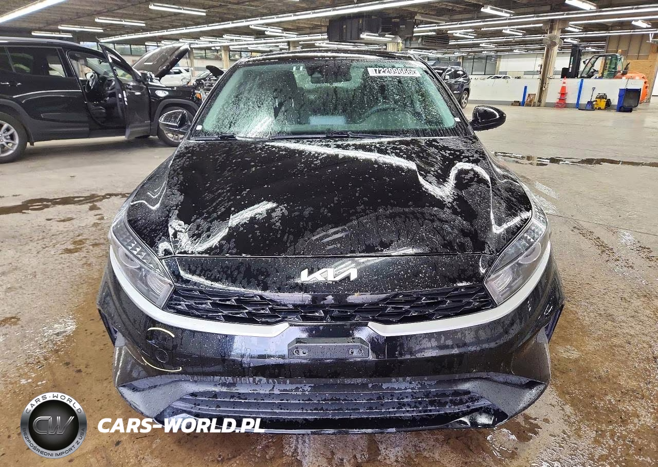2023 Kia Forte Lxs VIN:3KPF24AD6PE529516 - 5