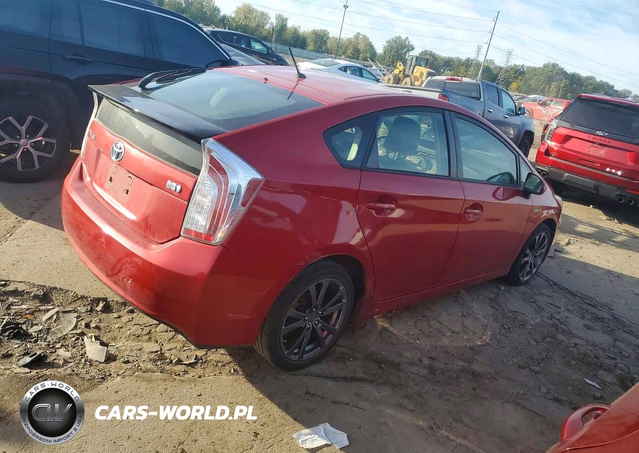 2015 Toyota Prius Two VIN:JTDKN3DU8F0434751 - 3