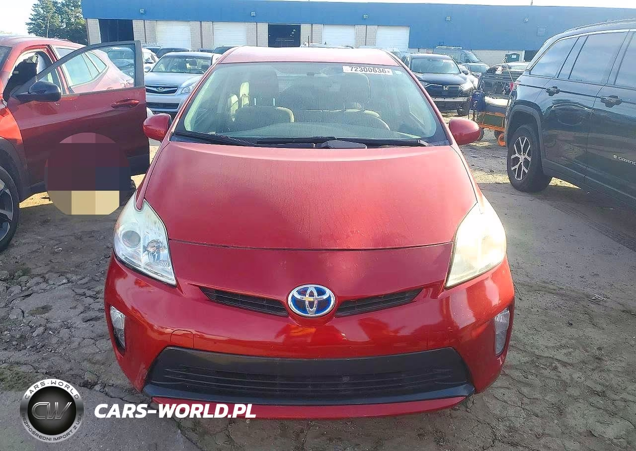 2015 Toyota Prius Two VIN:JTDKN3DU8F0434751 - 5