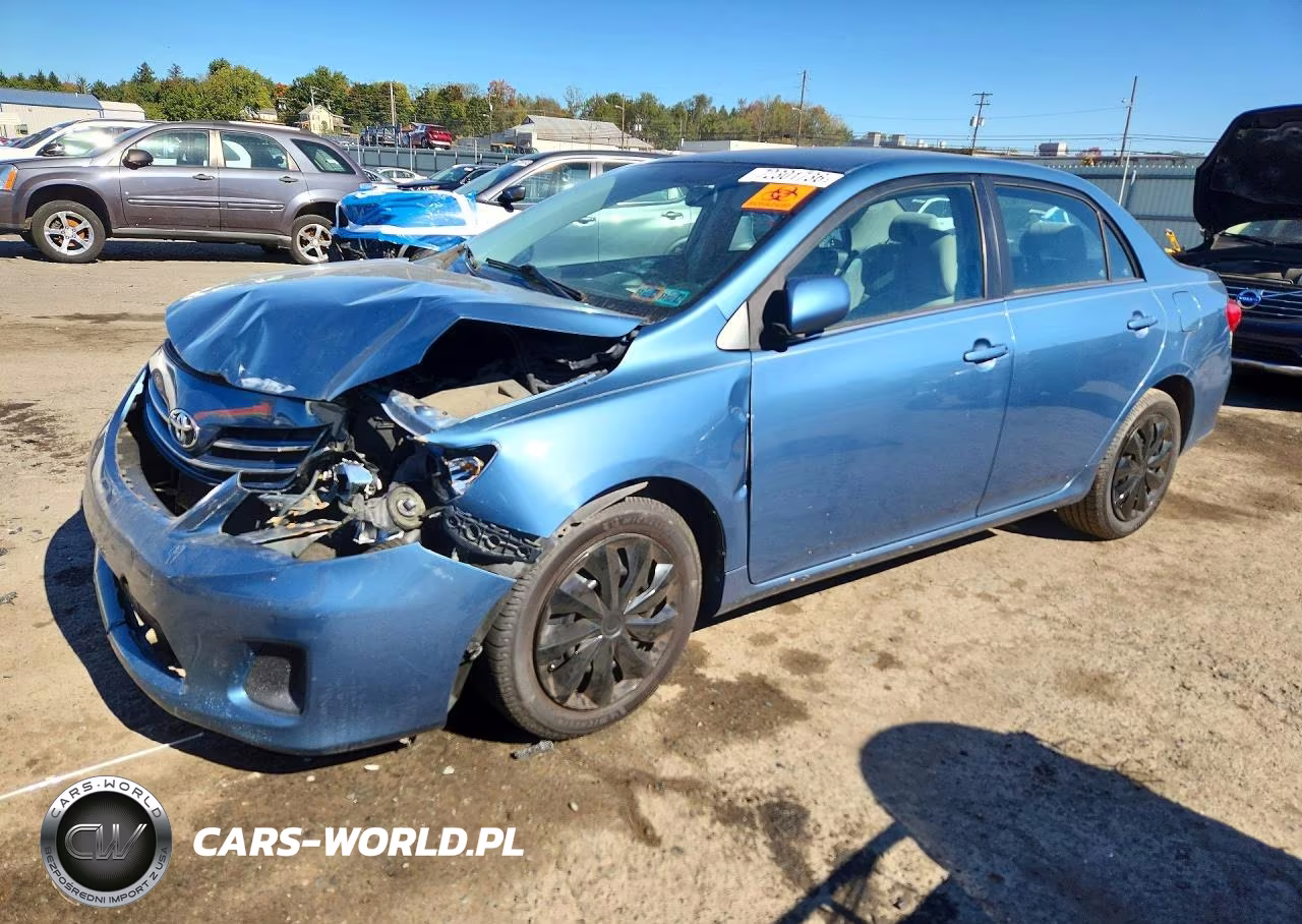2013 Toyota Corolla Le – zdjęcie 1 z 12