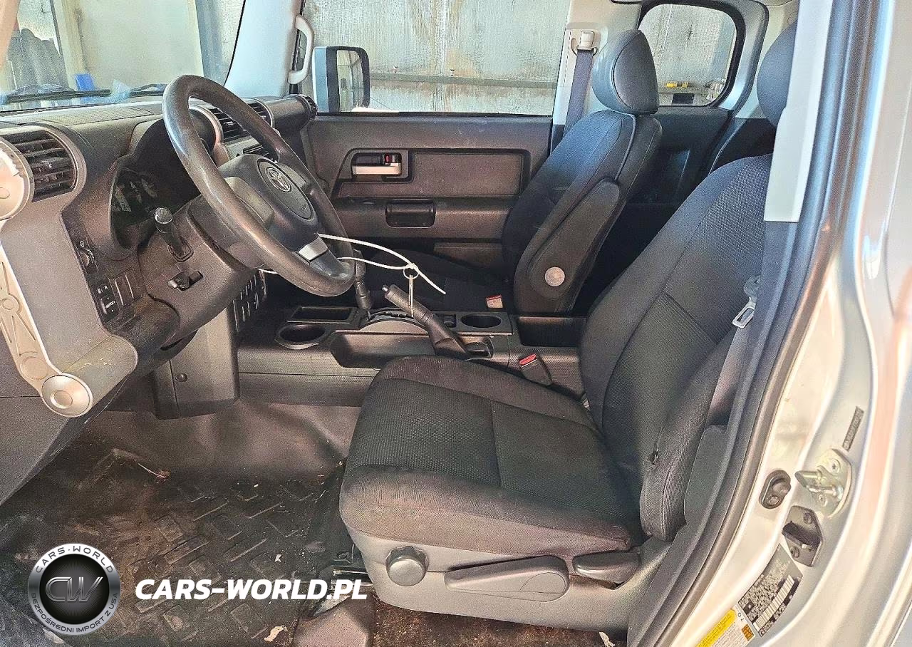2007 Toyota Fj Cruiser Base VIN:JTEZU11F770017307 - 7