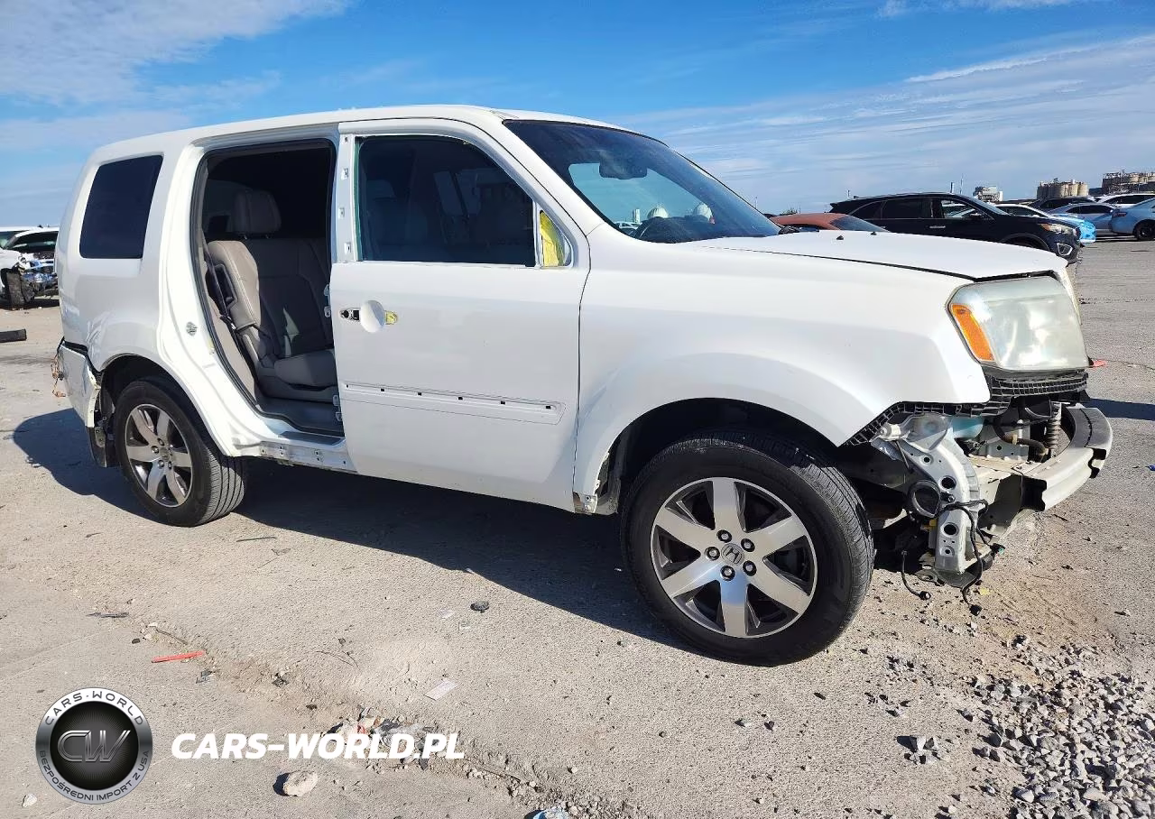 2012 Honda Pilot Touring VIN:5FNYF4H96CB061354 - 4