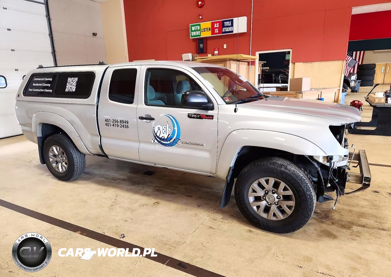 2008 Toyota Tacoma V6 VIN:5TEUU42NX8Z558021 - 4