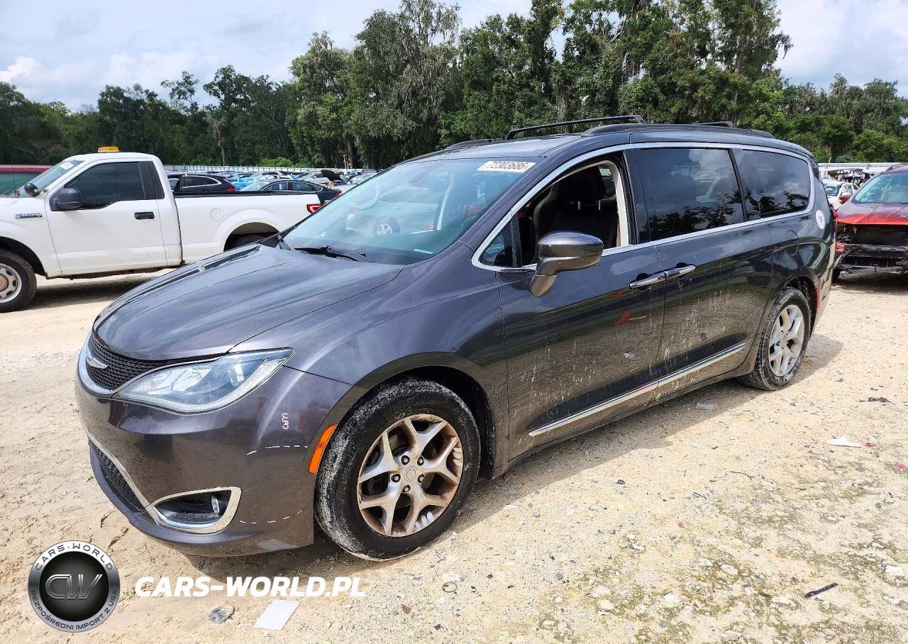2017 Chrysler Pacifica Touring L VIN:2C4RC1BG9HR534338 - 1