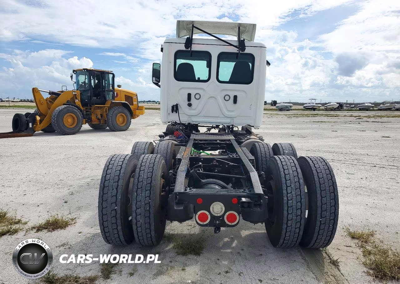 2024 Freightliner Cascadia 126" Day Cab Truck Cab And Chassis VIN:3AKJHLDV2RDUG5845 - 6