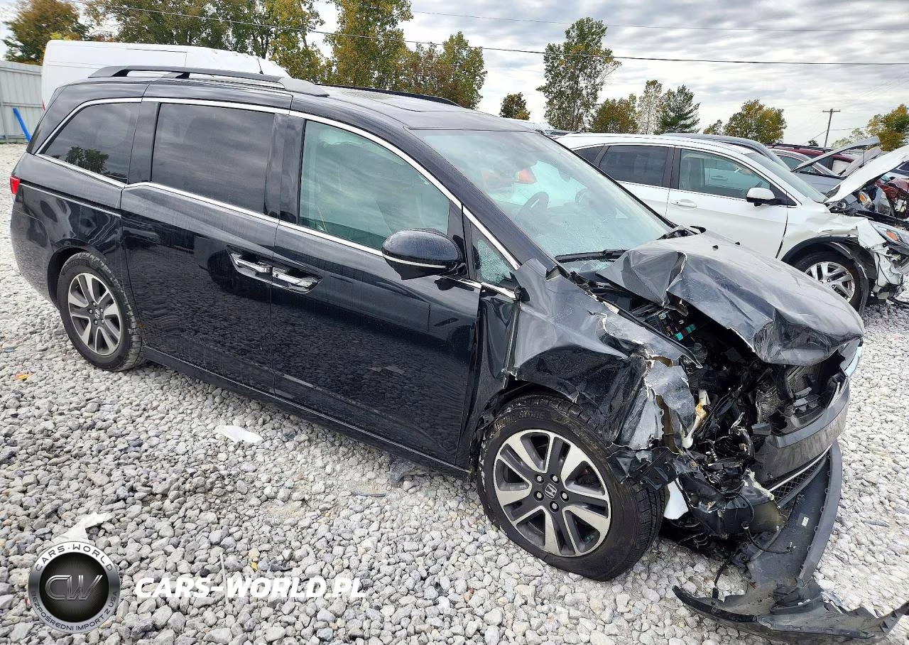 2014 Honda Odyssey Touring VIN:5FNRL5H93EB042850 - 4