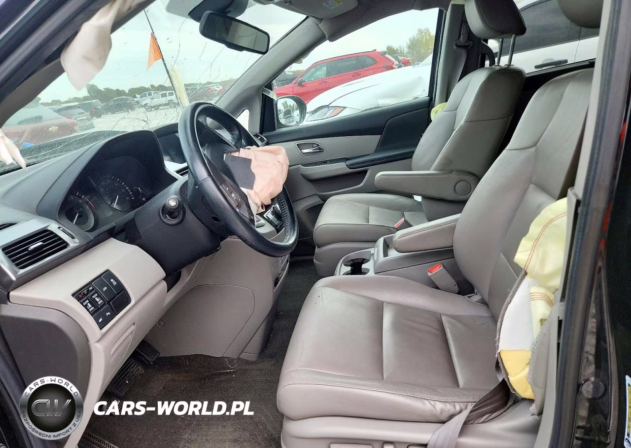2014 Honda Odyssey Touring VIN:5FNRL5H93EB042850 - 7