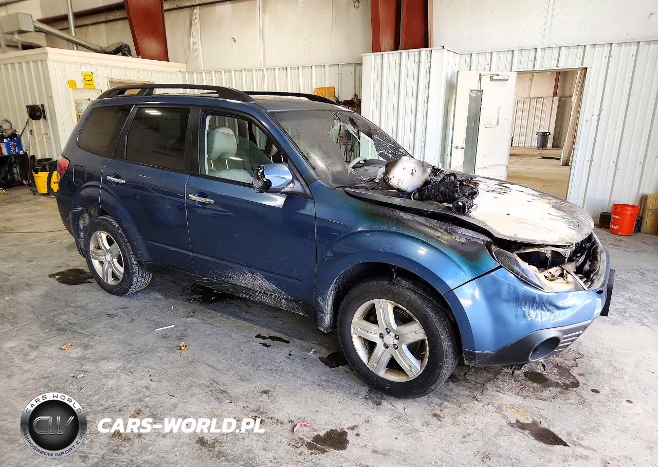 2010 Subaru Forester 2.5X Premium VIN:JF2SH6CC2AH915124 - 4