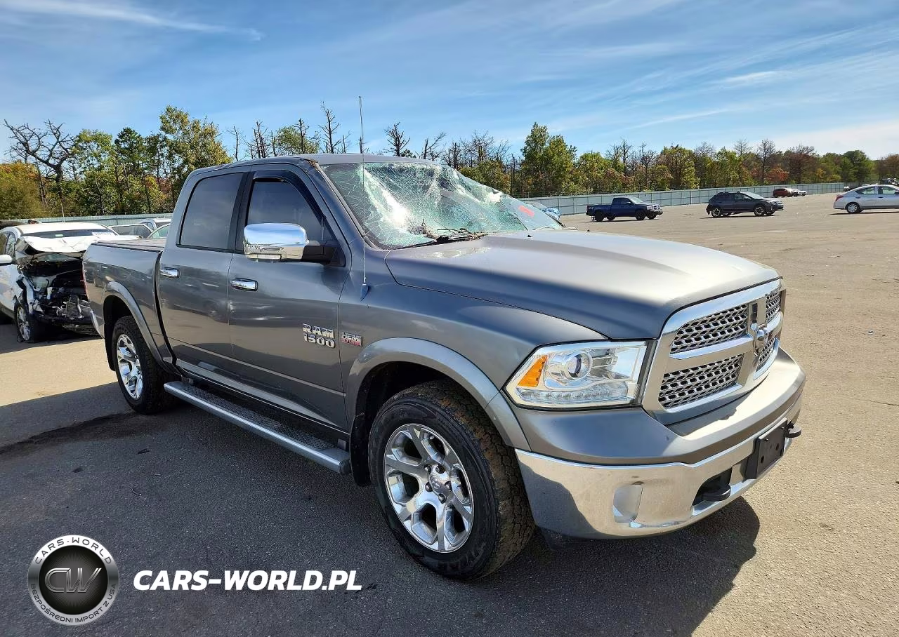 2013 Ram 1500 Laramie VIN:1C6RR7NT9DS703302 - 4