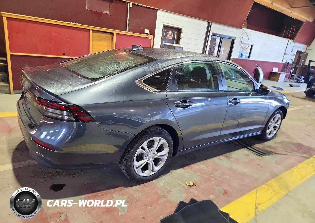 2026 Honda Accord Lx VIN:1HGCY1F2XTA029011 - 3