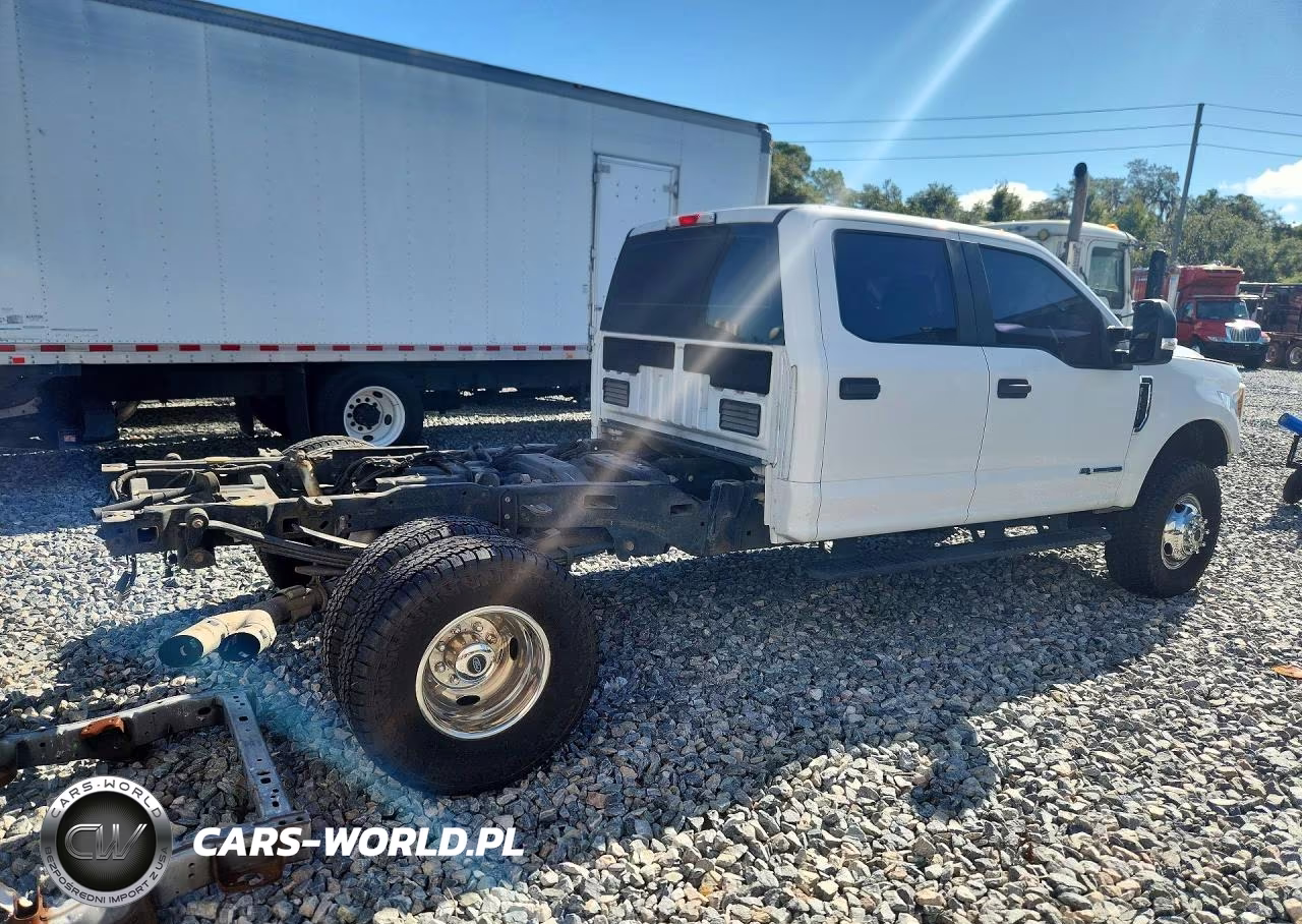 2017 Ford F350 Super Duty VIN:1FT8W3DT6HEB56324 - 3