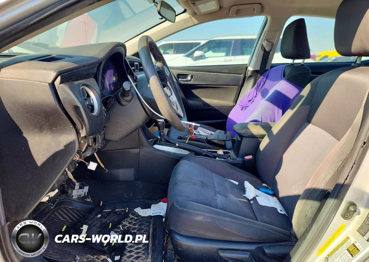 2019 Toyota Corolla Le VIN:5YFBURHE1KP941323 - 7