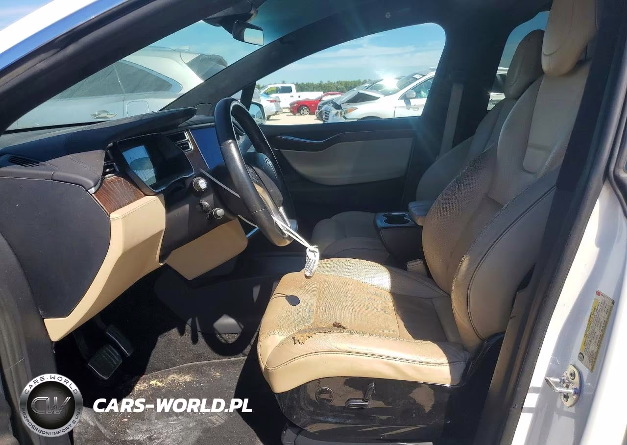 2017 Tesla Model X VIN:5YJXCDE25HF028042 - 7