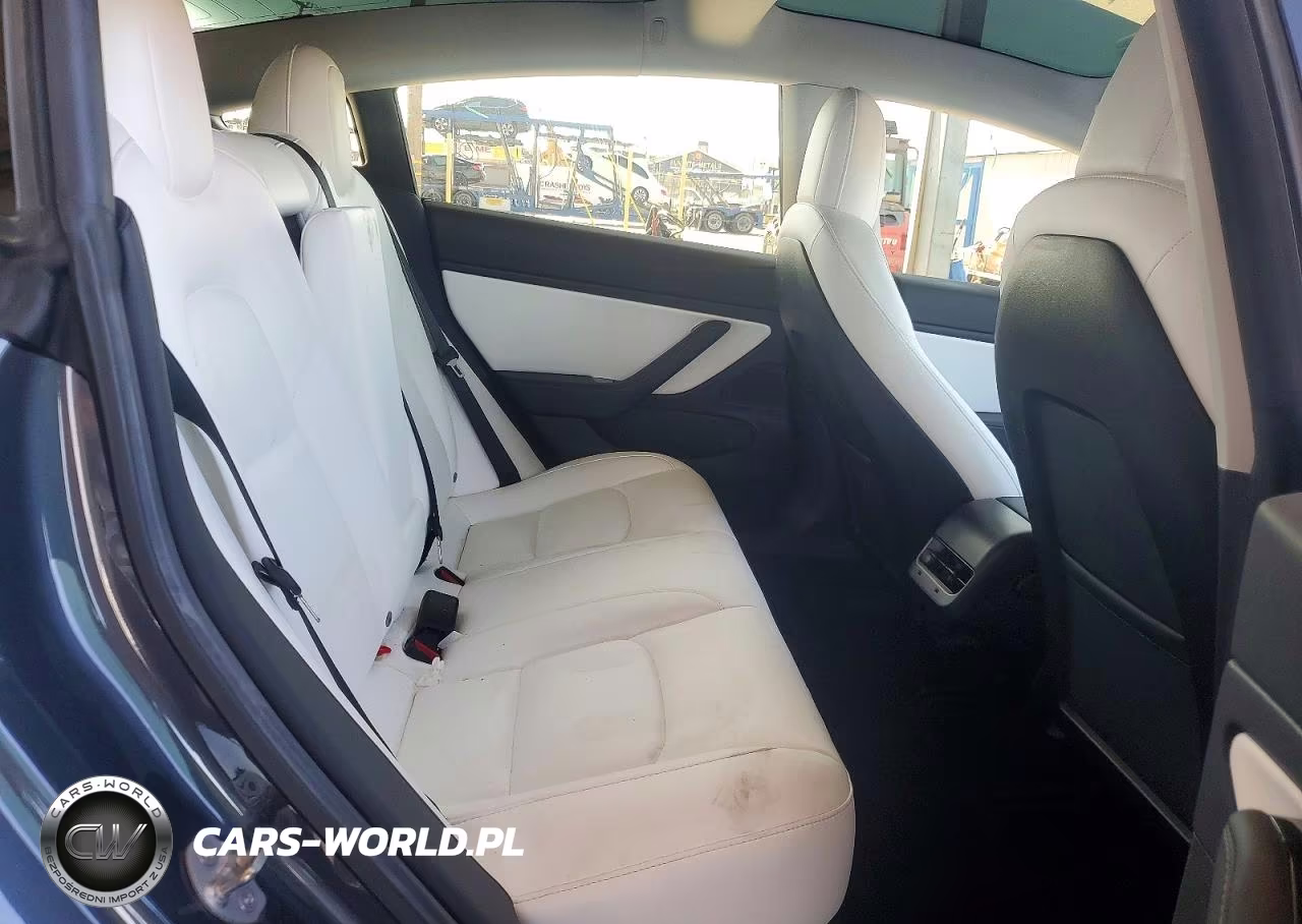 2019 Tesla Model 3 VIN:5YJ3E1EA7KF345455 - 10