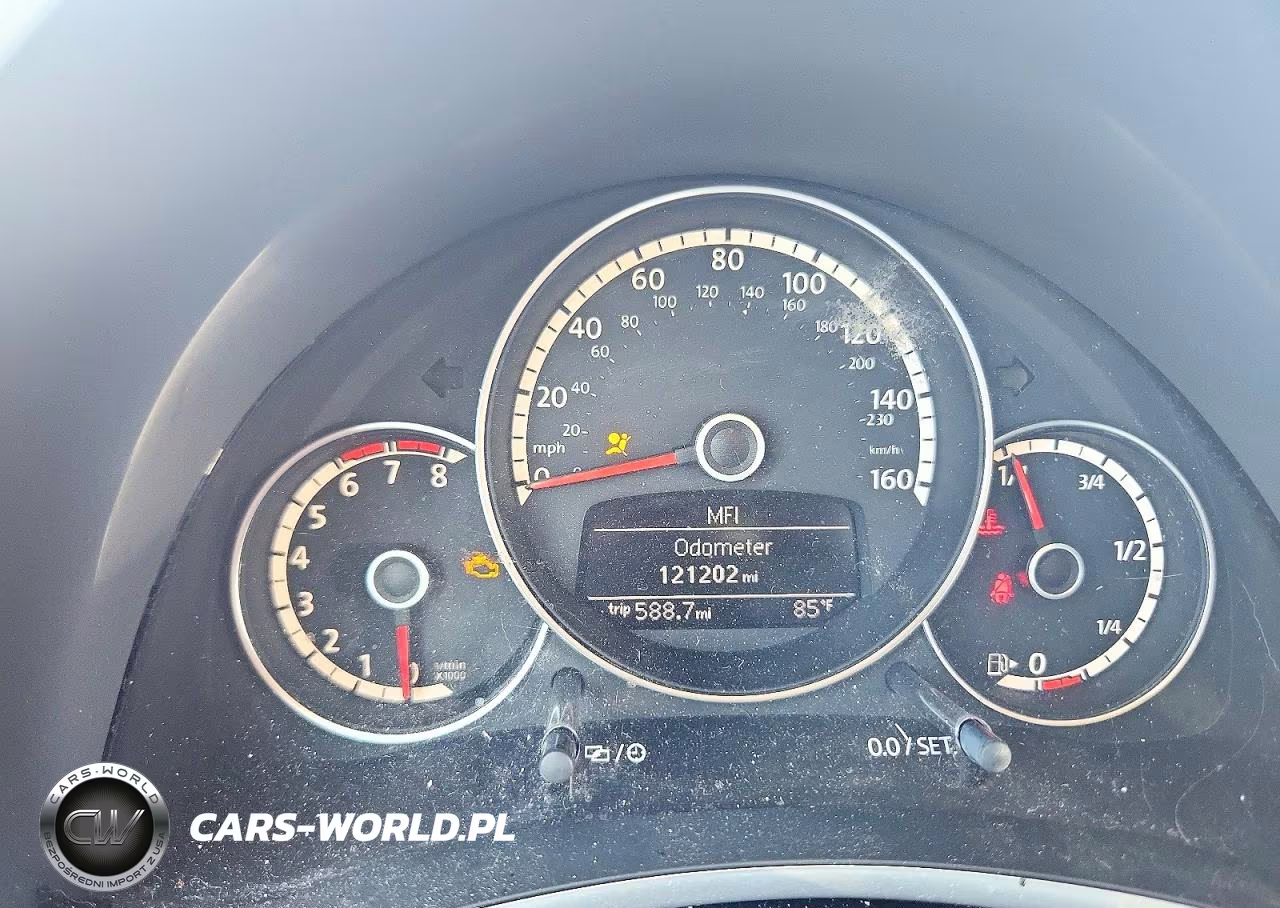 2013 Volkswagen Beetle VIN:3VWJP7AT1DM693064 - 9