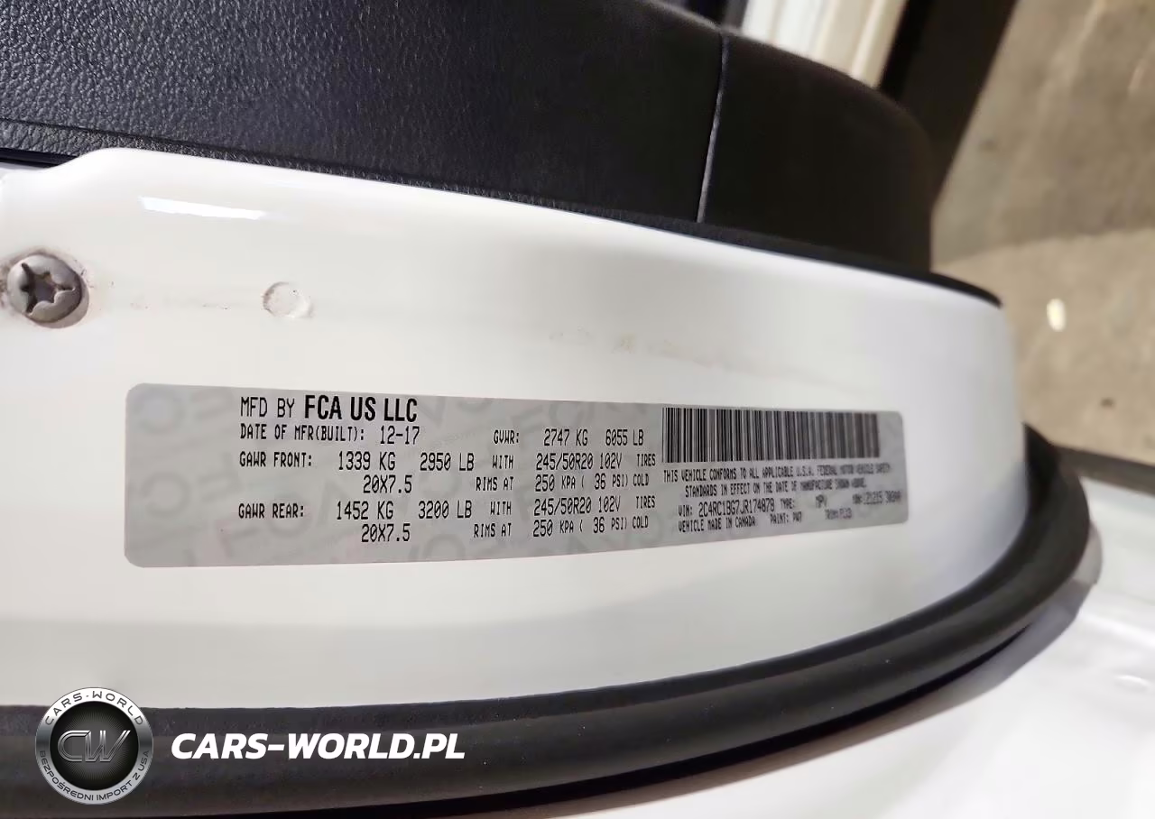2018 Chrysler Pacifica Touring L VIN:2C4RC1BG7JR174878 - 13