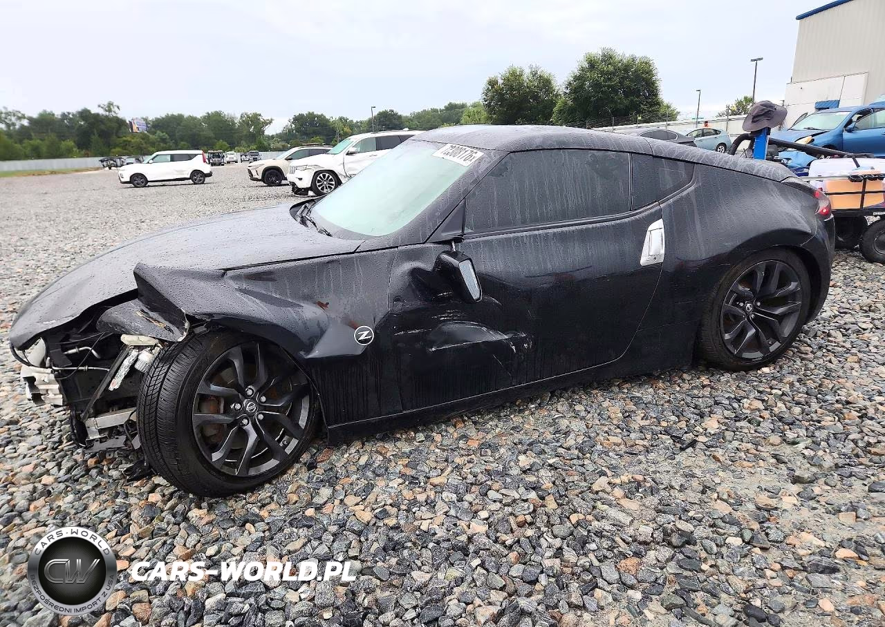 2017 Nissan 370Z Base