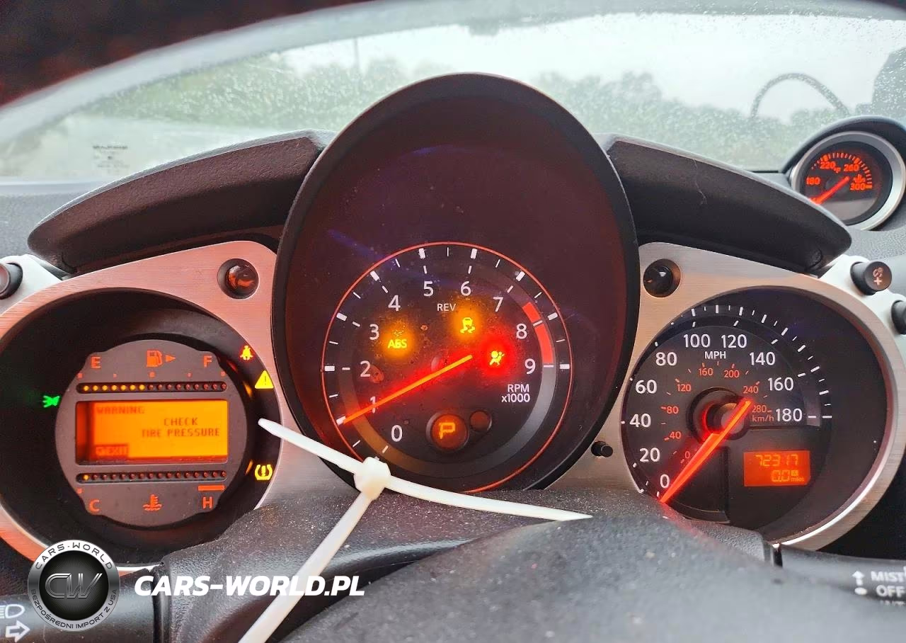 2017 Nissan 370Z Base VIN:JN1AZ4EH5HM952225 - 9