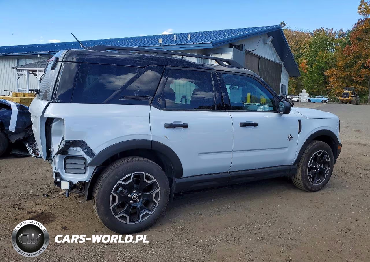 2026 Ford Bronco Sport Outer Banks VIN:3FMCR9CN4TRE00898 - 3